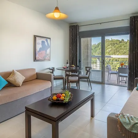 Thealos Village Lefkada Lijá