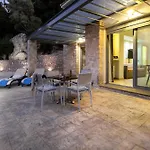 ヴィラ Thealos Village Lefkada 3*
