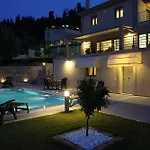 ヴィラ Thealos Village Lefkada 3*