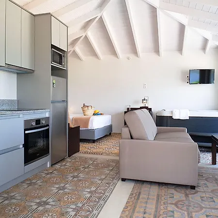 Thealos Village Lefkada ليغيا